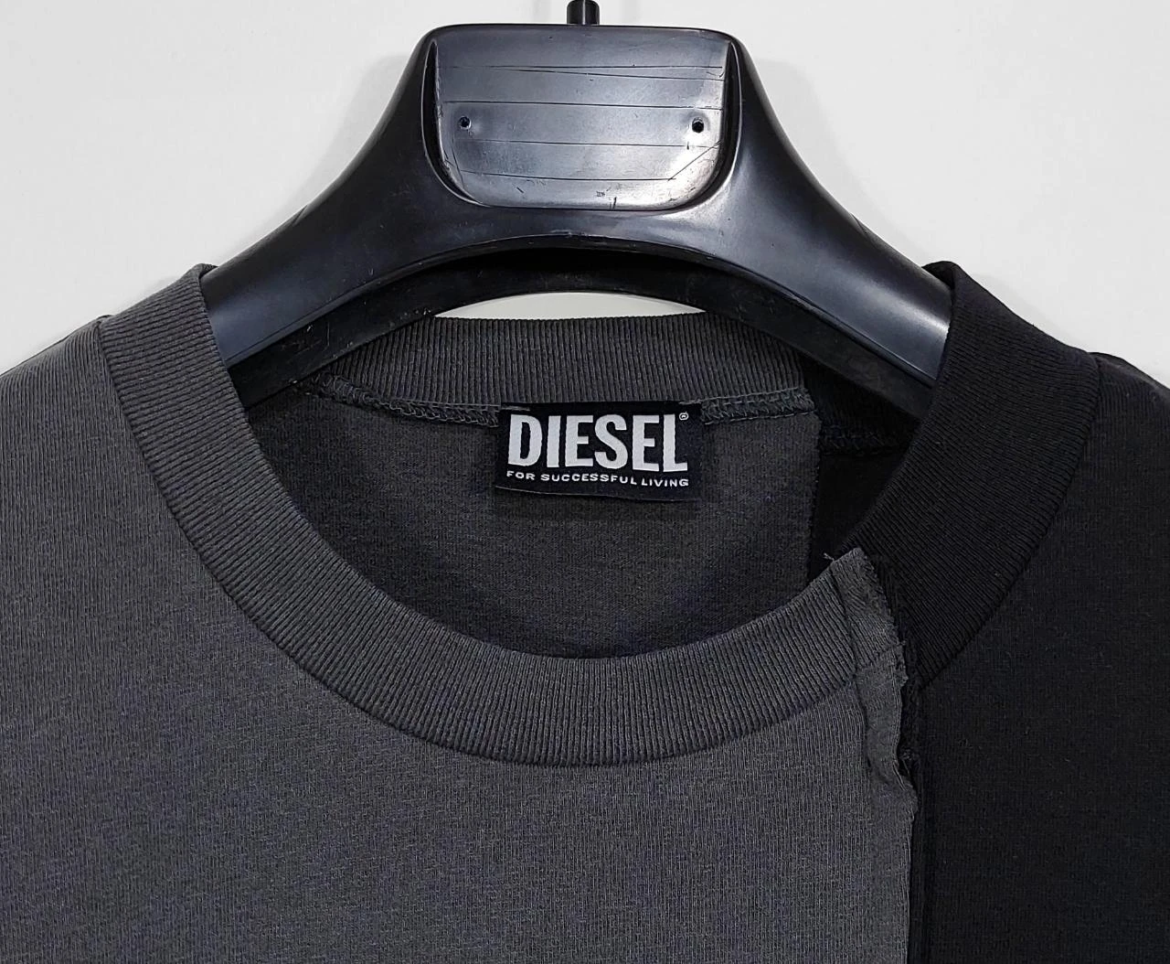 Camiseta Diesel con estampado dividido - gris / negro L – photo 5